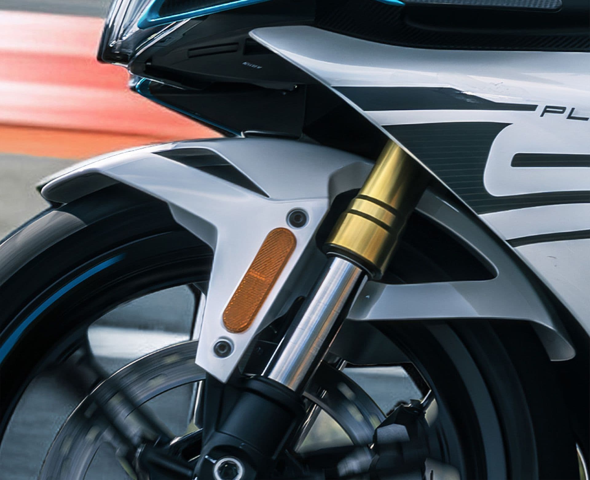 运动设定避震，稳定从容