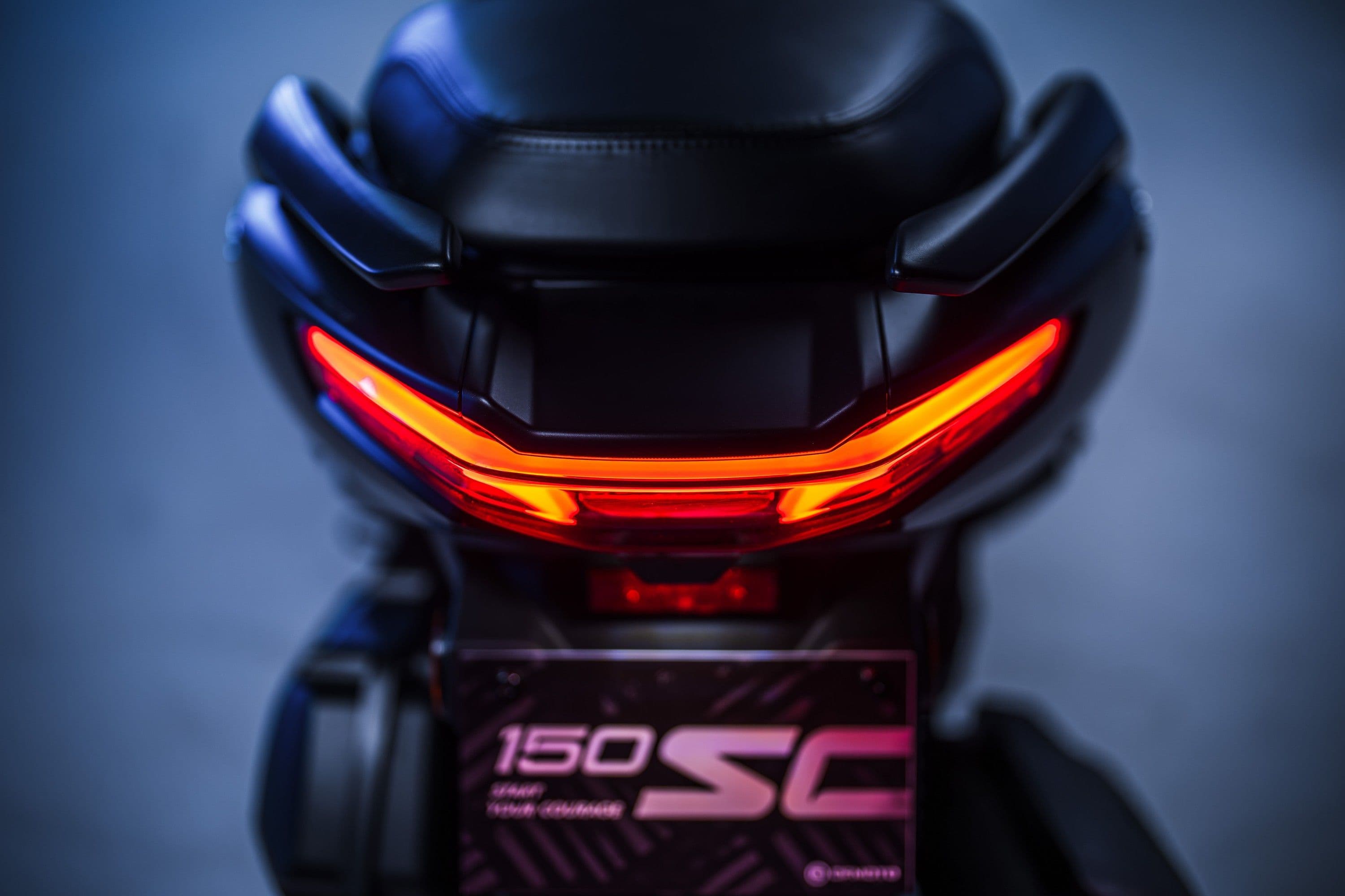 双龙骨摇篮车架 成就踏板钢筋铁骨