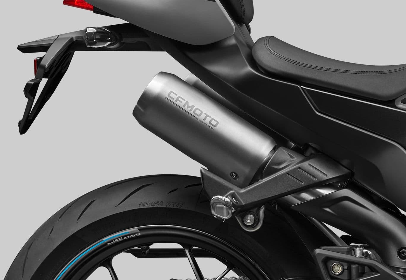 双OO尾排，狠角色更迷人 