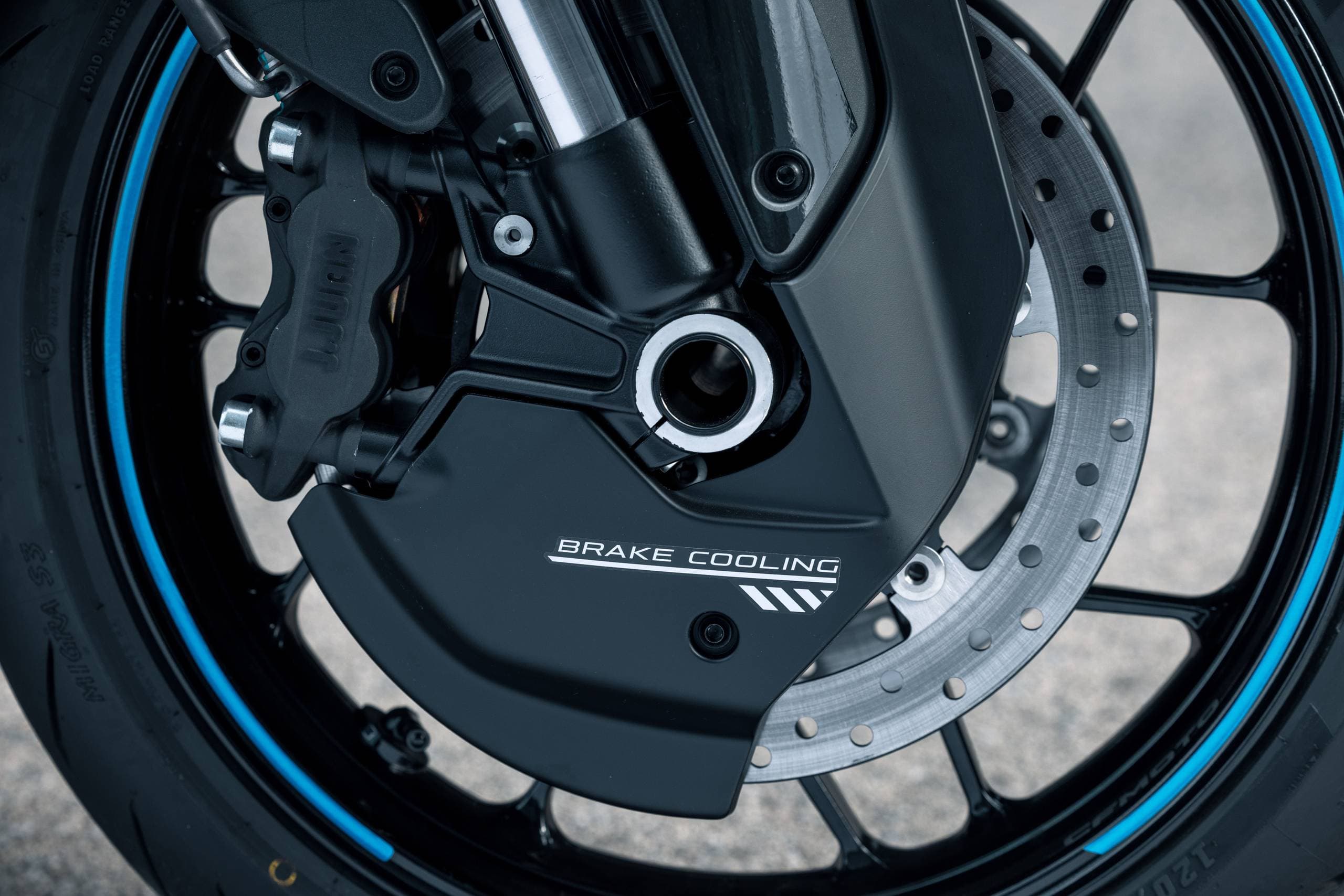 电控到位，攻守兼备