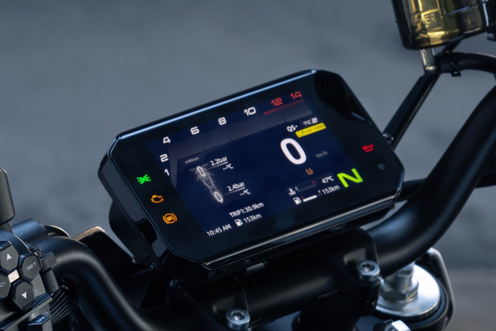 科技辅助，称霸公路