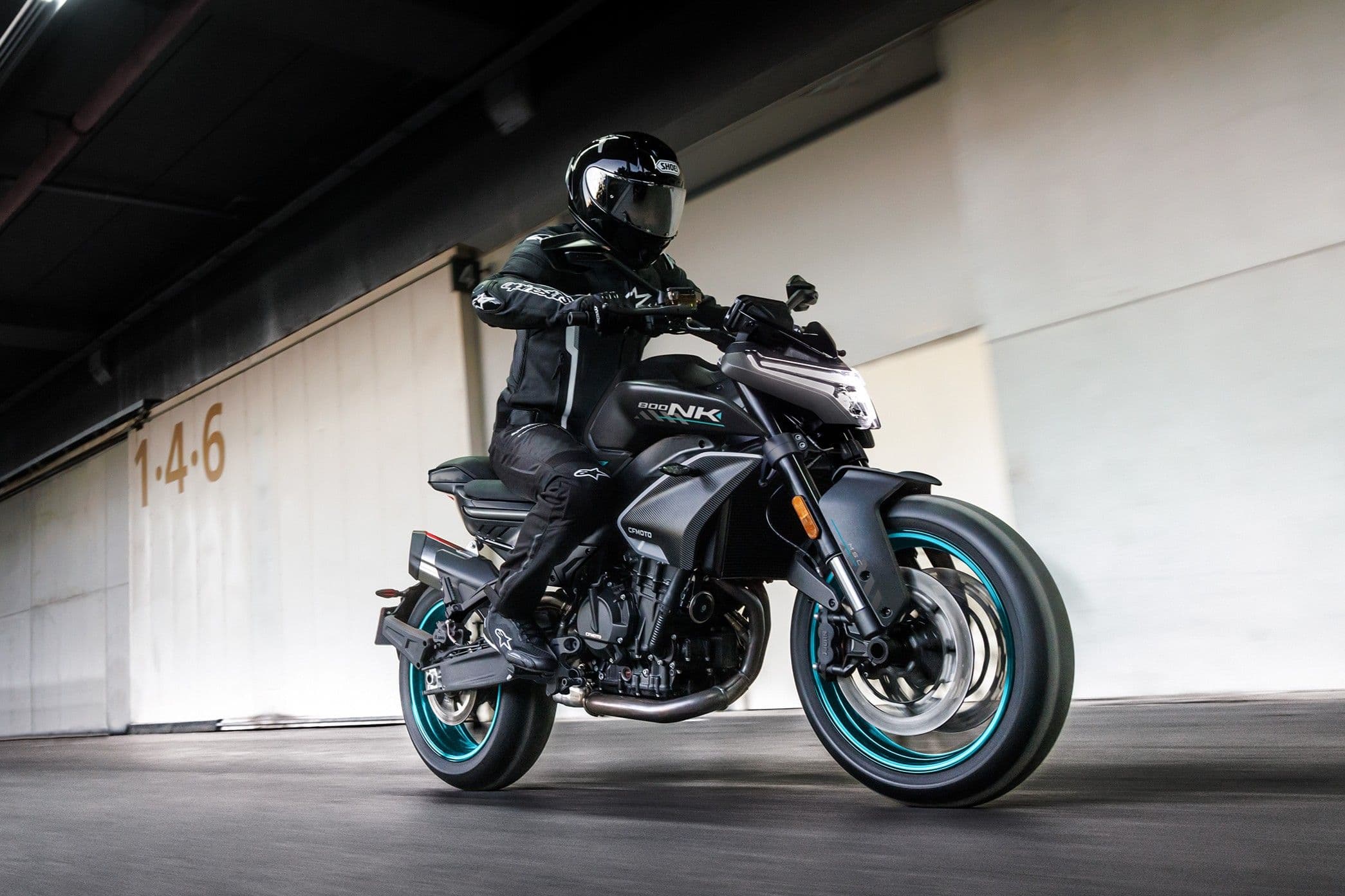 刚性车架翻身轻松