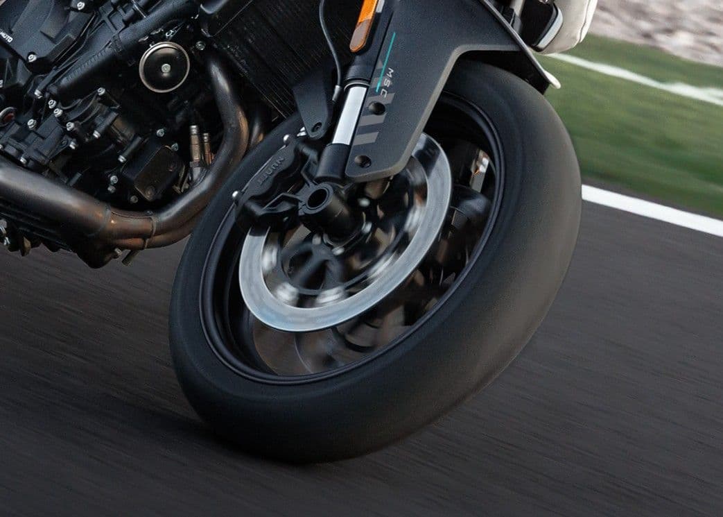 直线弯道，全TC俱到