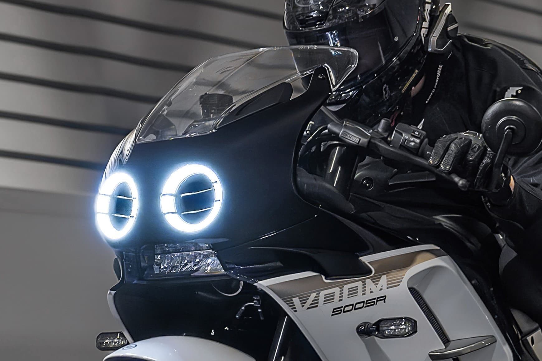 双OO眼神，洞悉直击内心