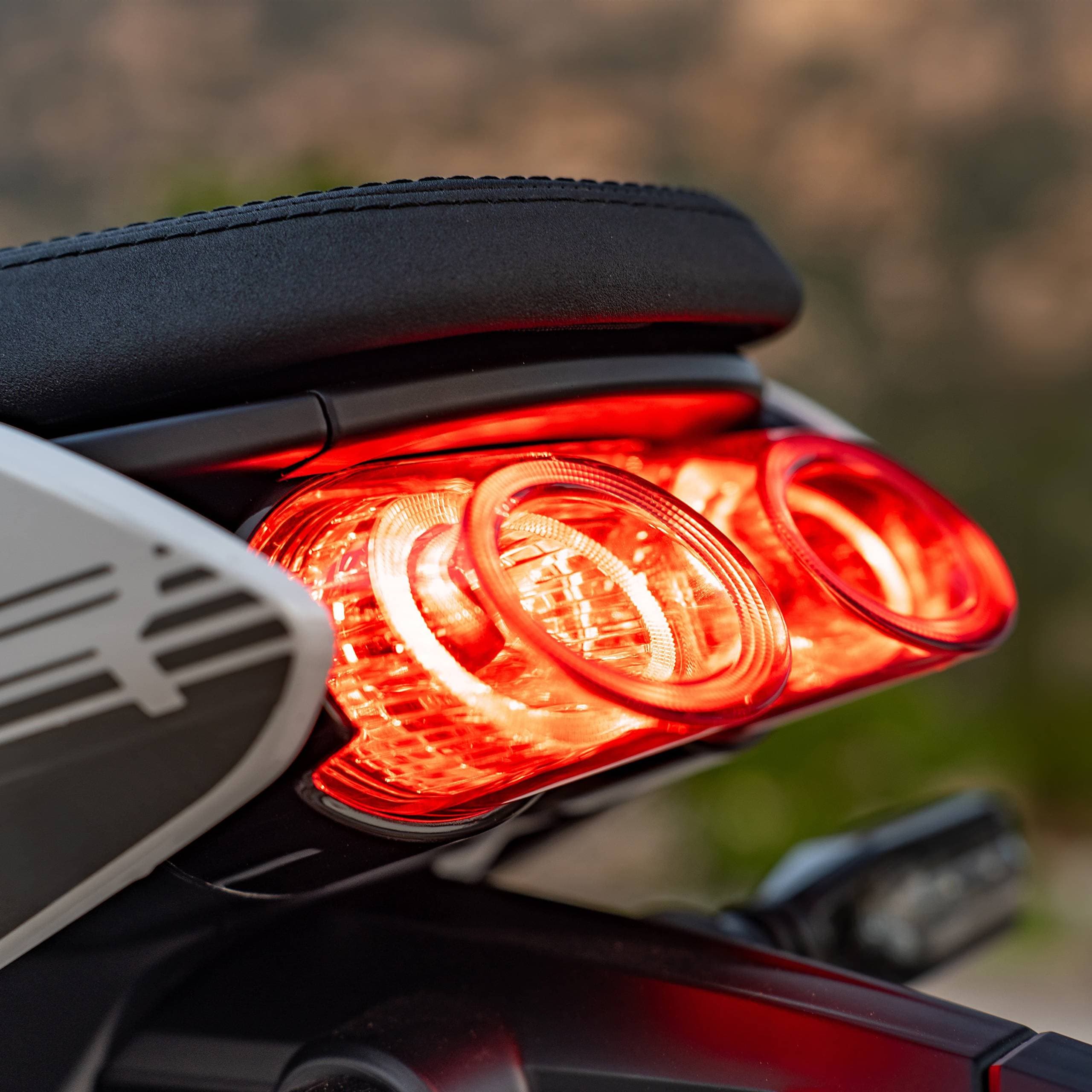 玩灯花活，满满诚意